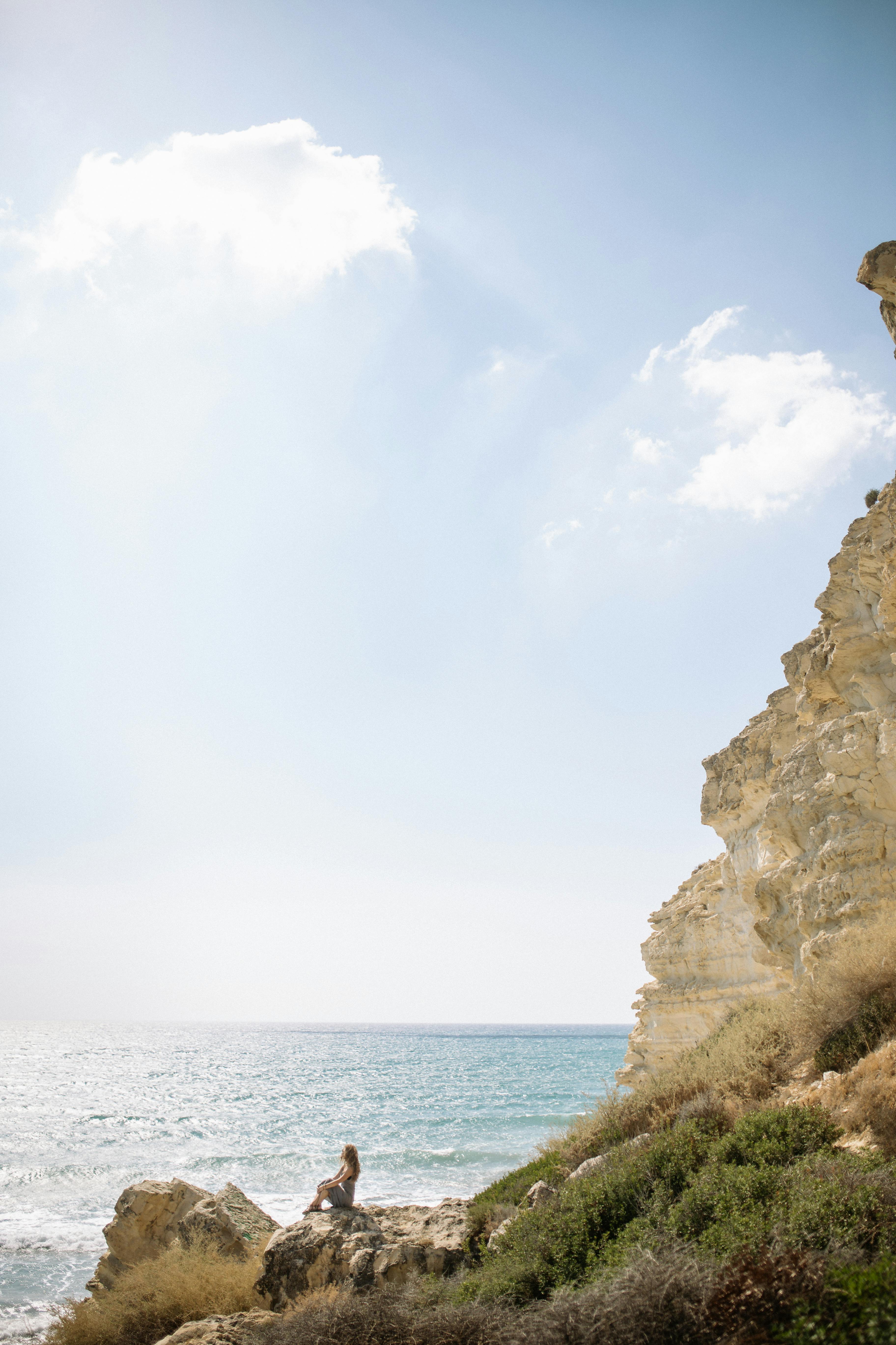 Best 5 Ways to Explore a Career as a Diplomat in 2025