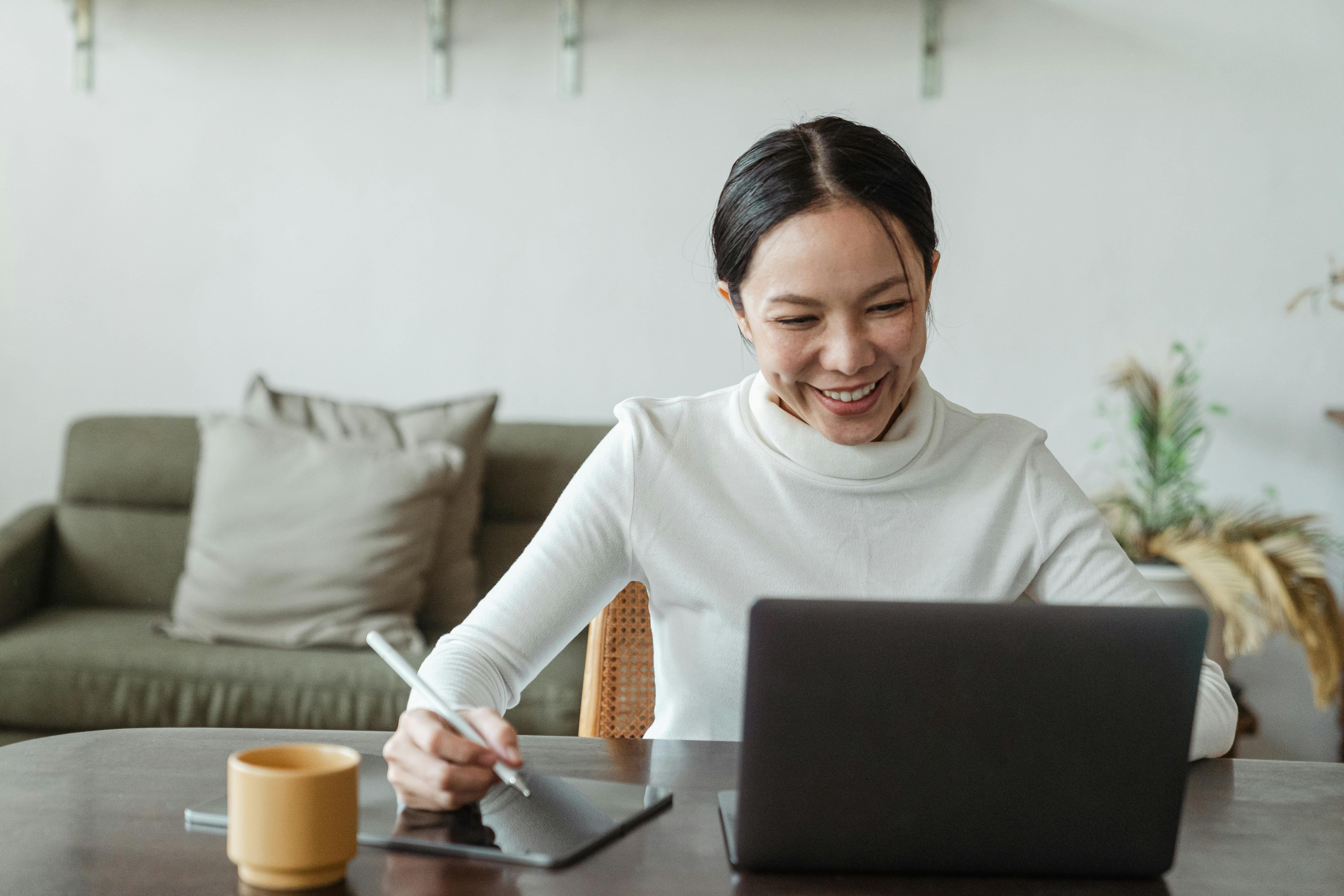 Effective Ways to Craft a Compelling Hook in 2025