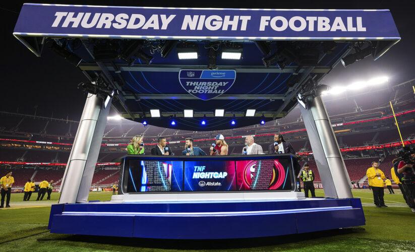 Smart Ways to Watch Thursday Night Football for Free in 2025 – Discover the Best Options!