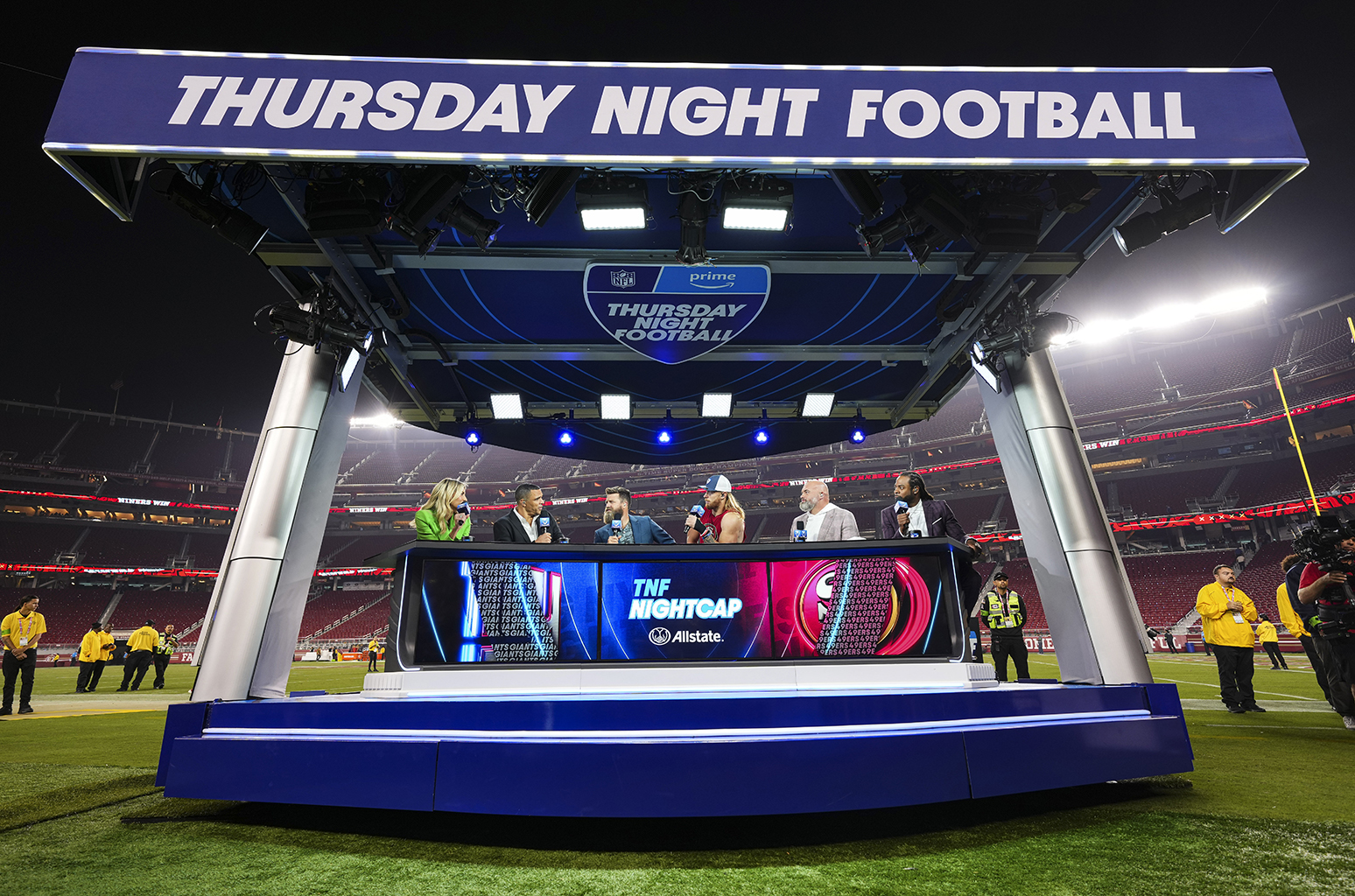 Smart Ways to Watch Thursday Night Football for Free in 2025 – Discover the Best Options!