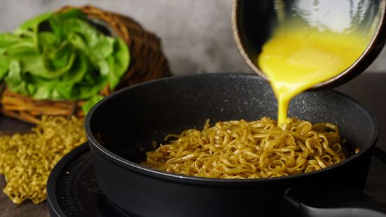 How to Make Ramen Even Better: Adding Egg for a Delicious Boost in 2025