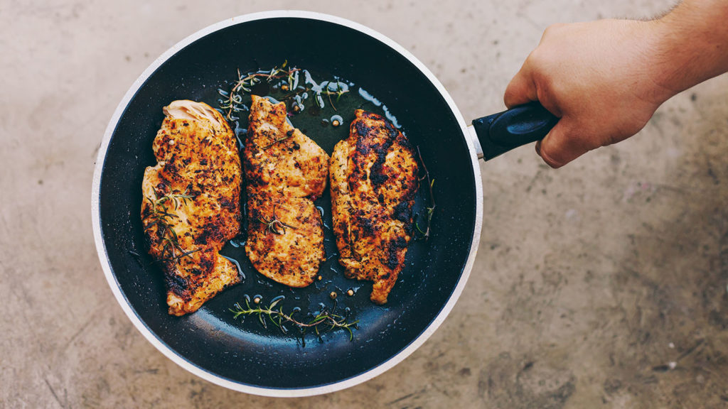 How to Effectively Fry Chicken in a Pan for Perfectly Crispy Results in 2025