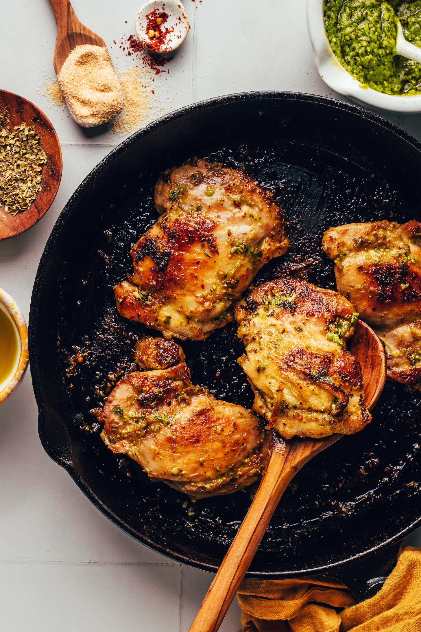 Effective Ways to Bake Boneless Skinless Chicken Thighs for Maximum Juiciness in 2025