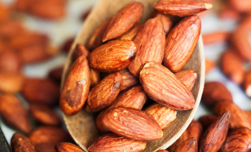 Best 10 Ways to Engage Your Mind with Almonds Daily in 2025: Discover Health Benefits!