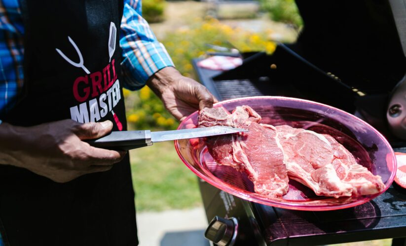 How to Perfectly Cook a Ribeye for a Delicious Dinner in 2025